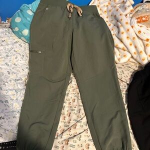 Figs jogger scrub pants